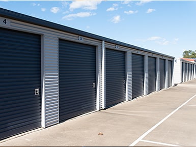 Outdoor storage units